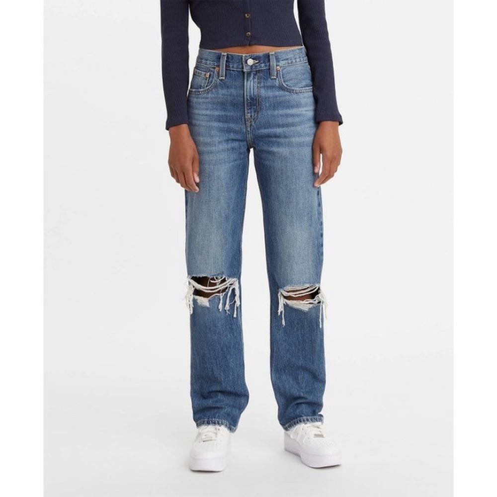 NWT Levi’s women’s mid rise Low Pro Straight jeans distressed 90’s Style